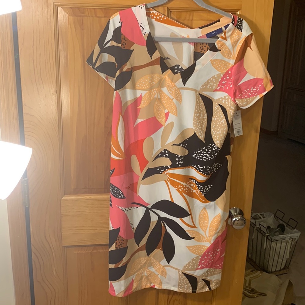 Apt.9 dress size small